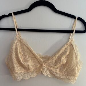 Aritizia Talula lace champagne bralette